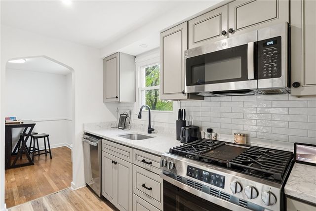 5644 Valleyview Drive, Bethel Park, PA 15102