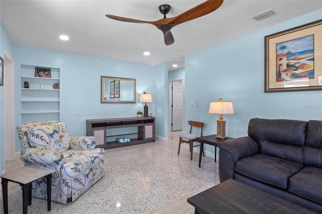 204 29TH STREET, Holmes Beach, FL 34217