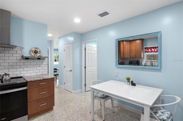 204 29TH STREET, Holmes Beach, FL 34217
