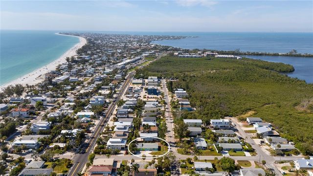 204 29TH STREET, Holmes Beach, FL 34217