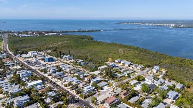 204 29TH STREET, Holmes Beach, FL 34217