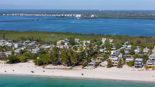 204 29TH STREET, Holmes Beach, FL 34217