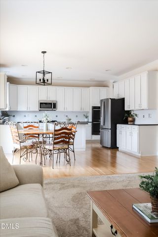 1124 Woodlands Creek Way, Apex, NC 27502