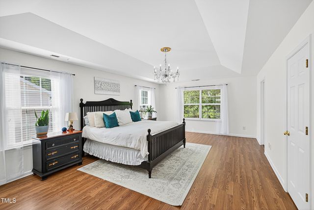 1124 Woodlands Creek Way, Apex, NC 27502