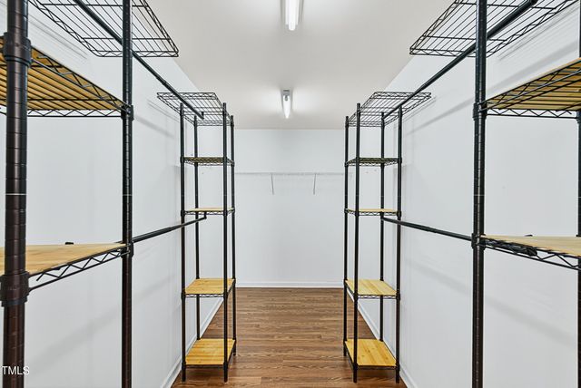 1124 Woodlands Creek Way, Apex, NC 27502