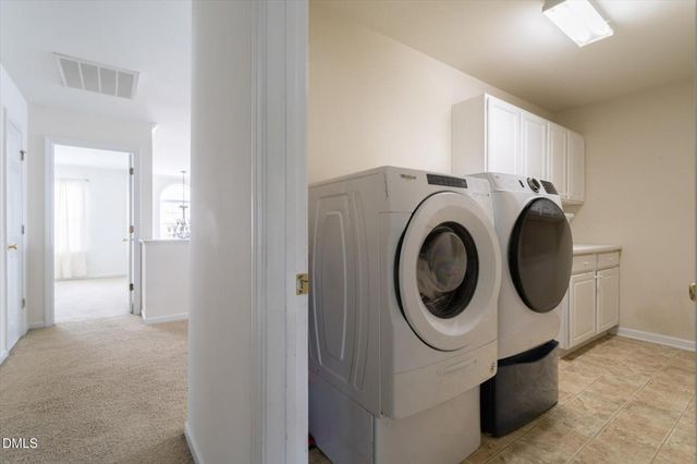 1124 Woodlands Creek Way, Apex, NC 27502