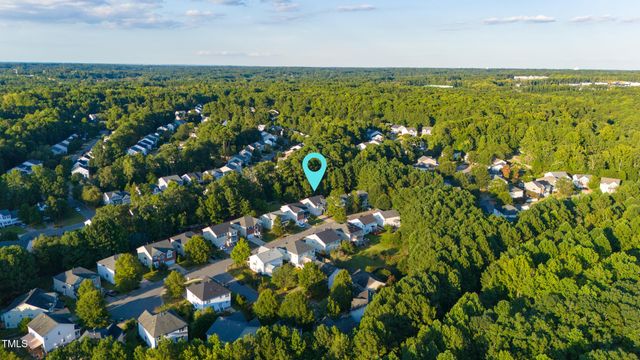 1124 Woodlands Creek Way, Apex, NC 27502