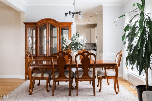 1124 Woodlands Creek Way, Apex, NC 27502