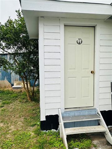 904 Darlene Avenue, Weslaco, TX 78599