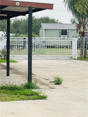 904 Darlene Avenue, Weslaco, TX 78599