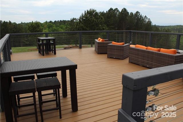 200 E Settings Boulevard NW 63, Morganton, NC 28655