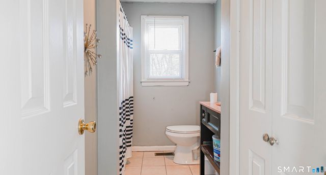 90 Blohm Street, West Haven, CT 06516
