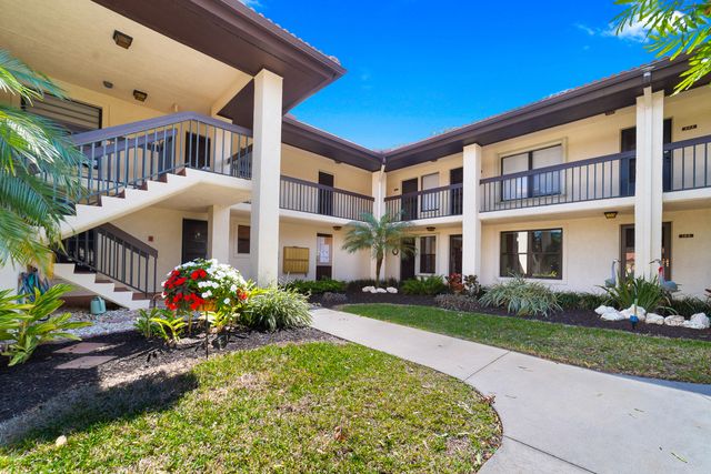 841 SW South River Drive 205, Stuart, FL 34997