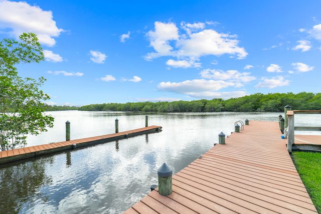 841 SW South River Drive 205, Stuart, FL 34997