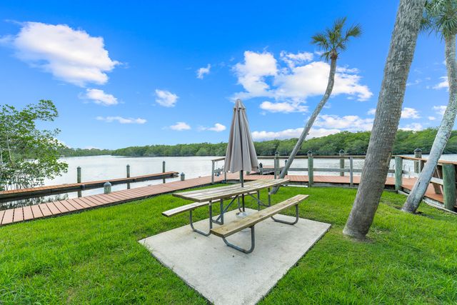 841 SW South River Drive 205, Stuart, FL 34997