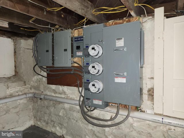 406 E COLD SPRING LN, Baltimore, MD 21212