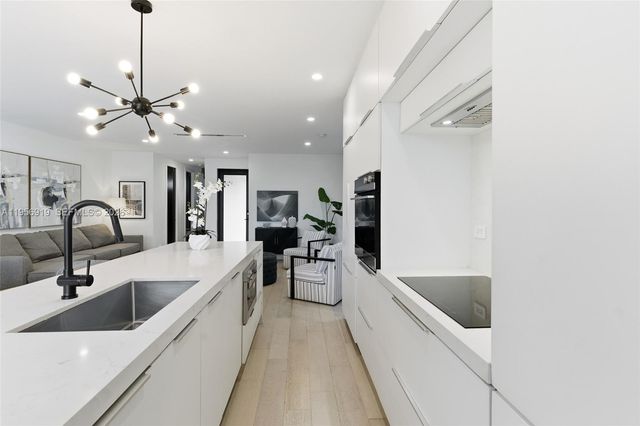 255 NW 39th Street, Miami, FL 33127