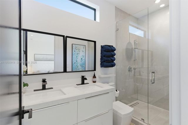 255 NW 39th Street, Miami, FL 33127