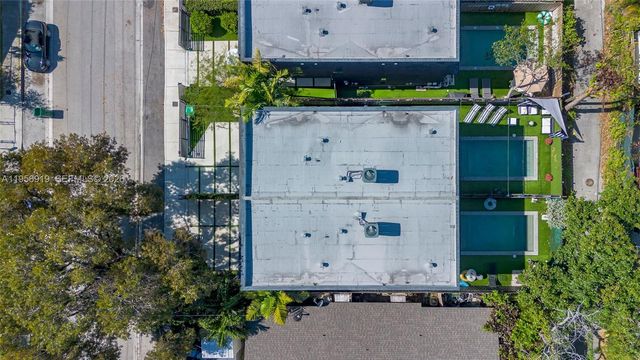 255 NW 39th Street, Miami, FL 33127