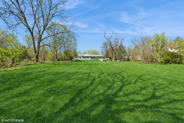 223 E 56th Street, Westmont, IL 60559