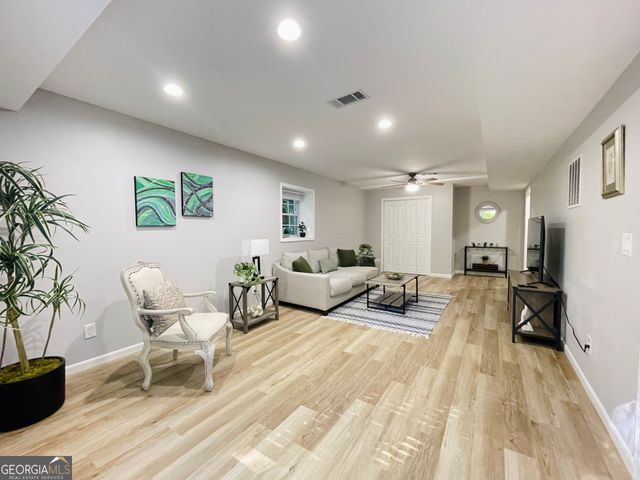 2772 Dunnington Circle, Atlanta, GA 30341