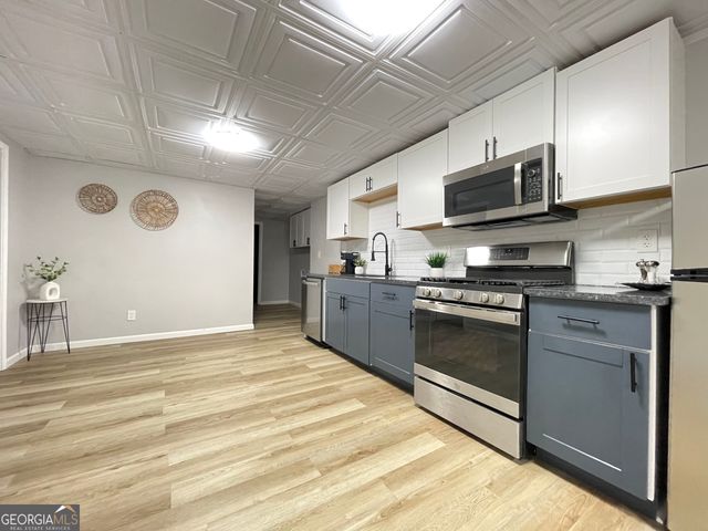 2772 Dunnington Circle, Atlanta, GA 30341