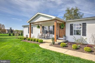 343 N LOCUST ST, Myerstown, PA 17067