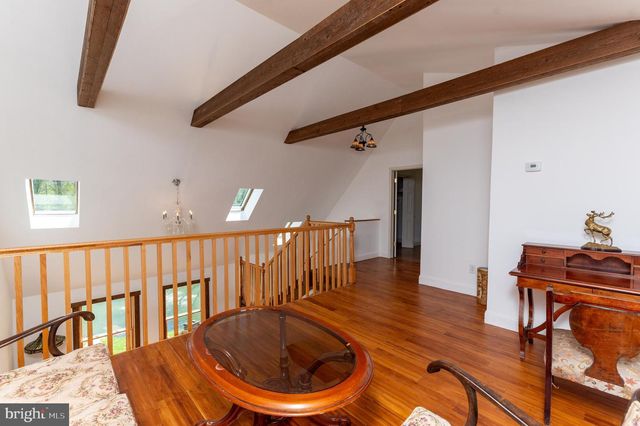 57 LAKE LN, East Stroudsburg, PA 18301