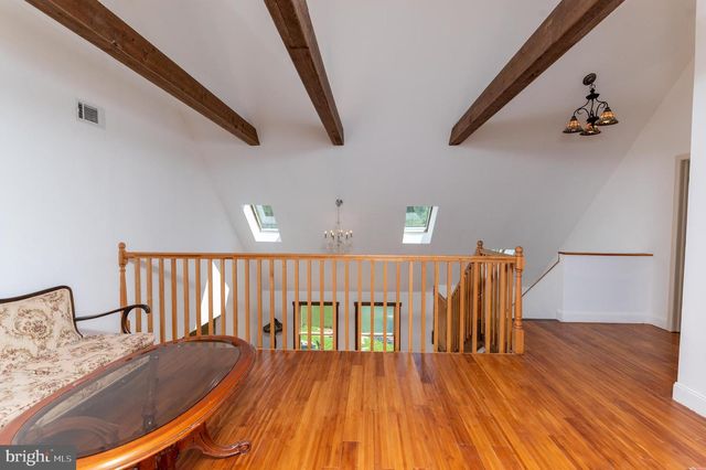 57 LAKE LN, East Stroudsburg, PA 18301