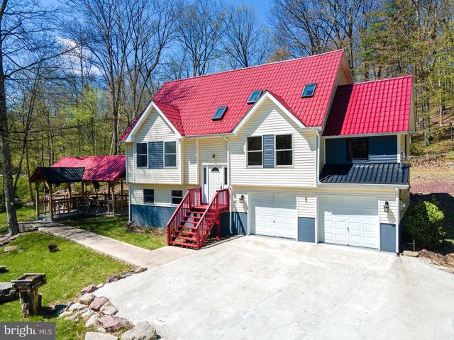 57 LAKE LN, East Stroudsburg, PA 18301