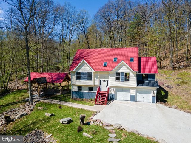 57 LAKE LN, East Stroudsburg, PA 18301