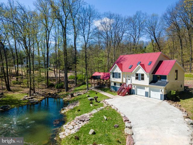 57 LAKE LN, East Stroudsburg, PA 18301