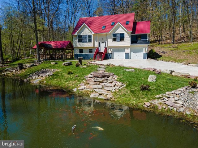 57 LAKE LN, East Stroudsburg, PA 18301