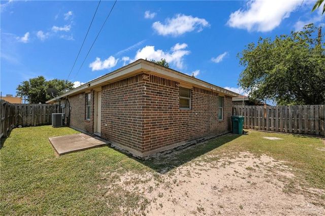 115 W Albatross Avenue, Pharr, TX 78577