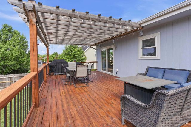 4055 Bald Eagle Drive, Manhattan, KS 66502