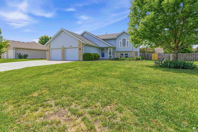 4055 Bald Eagle Drive, Manhattan, KS 66502