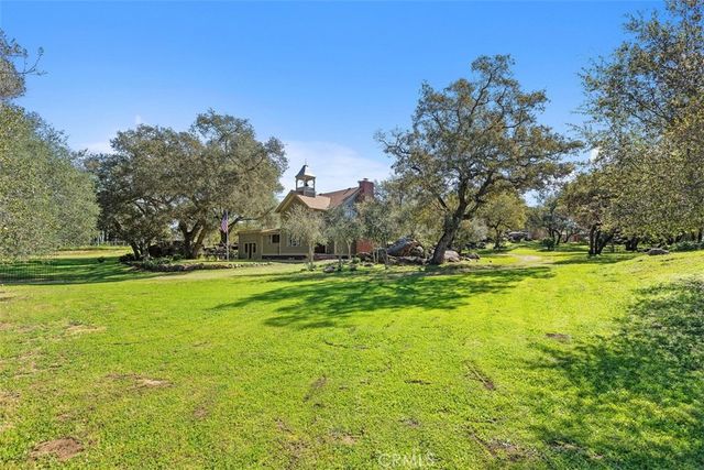 1239 Rainbow Valley Boulevard, Fallbrook, CA 92028