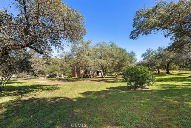 1239 Rainbow Valley Boulevard, Fallbrook, CA 92028