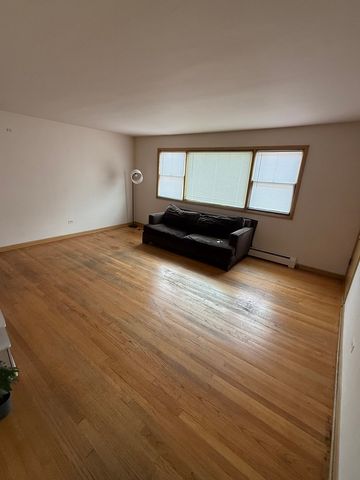 5007 W Diversey Avenue, Chicago, IL 60639