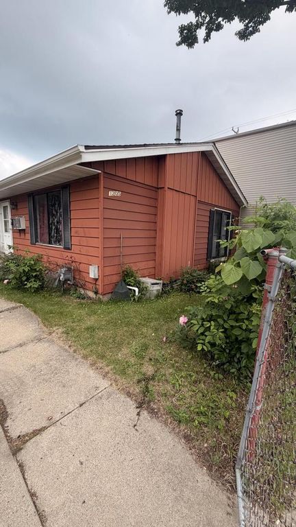 1205 Dr Martin Luther King DRIVE, Racine, WI 53404