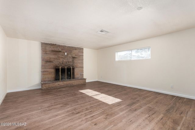 1304 N Catalina Avenue, Tucson, AZ 85712