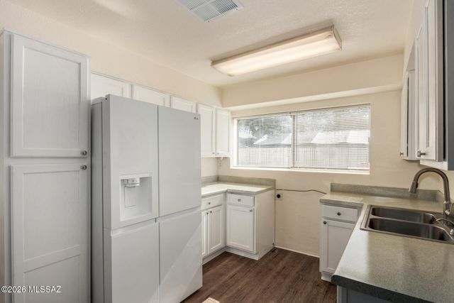 1304 N Catalina Avenue, Tucson, AZ 85712