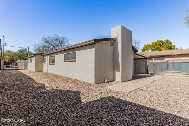 1304 N Catalina Avenue, Tucson, AZ 85712
