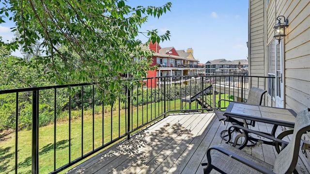 2116 Tanglewood Boulevard B2010, Pottsboro, TX 75076