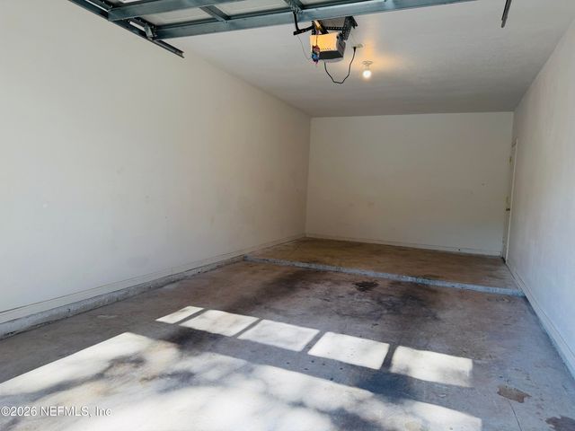 10901 BURNT MILL Road 406, Jacksonville, FL 32256