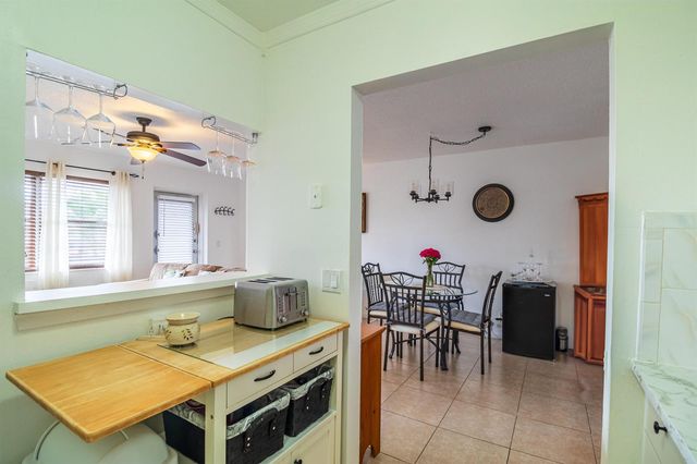 120 Northampton F, West Palm Beach, FL 33417