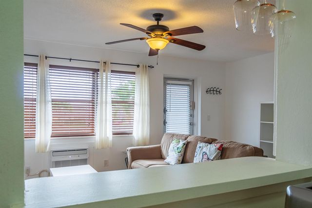 120 Northampton F, West Palm Beach, FL 33417