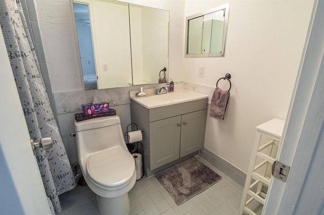 120 Northampton F, West Palm Beach, FL 33417
