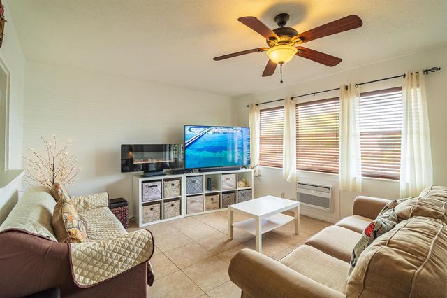 120 Northampton F, West Palm Beach, FL 33417