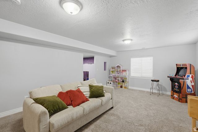 2287 S 2060 W, Woods Cross, UT 84087